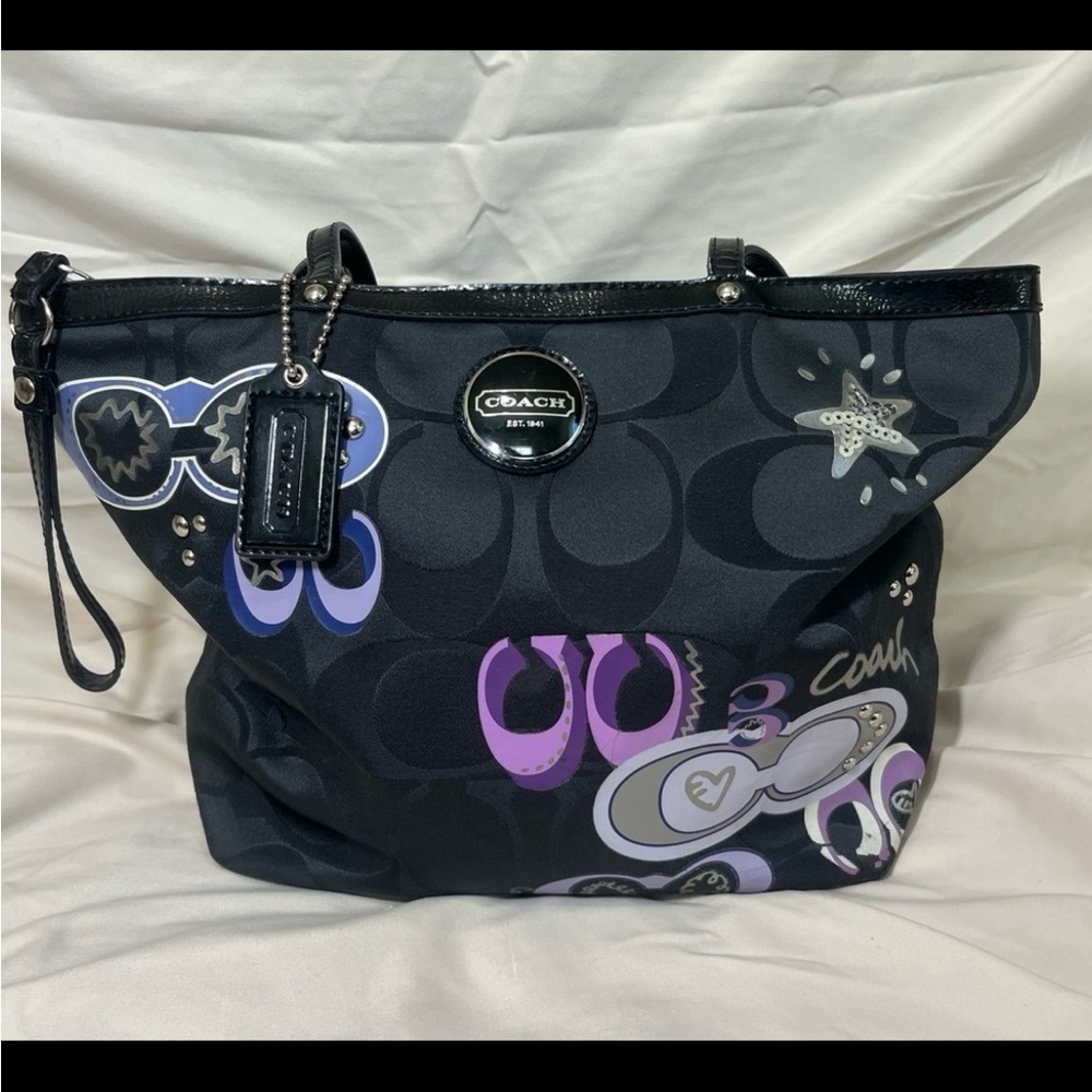 Coach Daisy Pop Optic Tote Bag F17587 Black Signature Appliqué